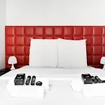 Ecrin Design - 2br Climatise Et Equipe