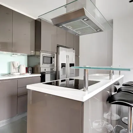 Апартаменты Ecrin Design - 2br Climatise Et Equipe Париж