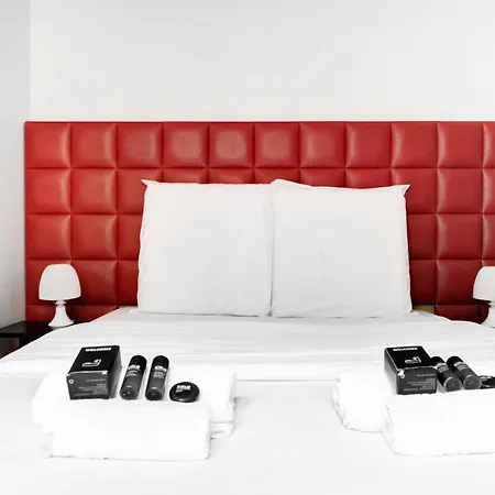 Ecrin Design - 2br Climatise Et Equipe