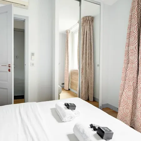 Ecrin Design - 2br Climatise Et Equipe *