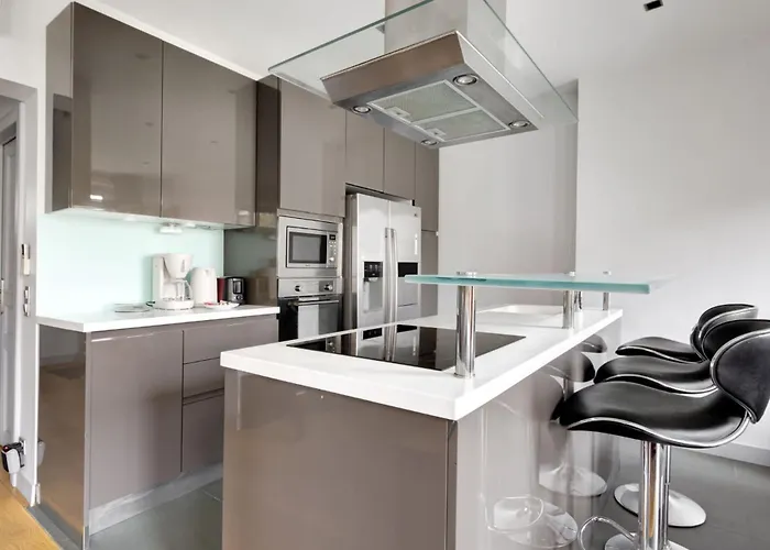 Апартаменты Ecrin Design - 2br Climatise Et Equipe Париж